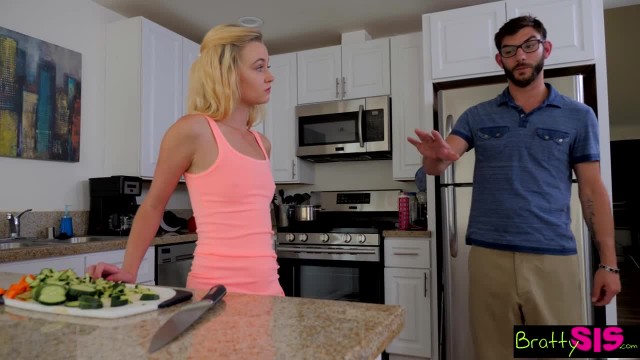 Секс со сводным братом - #3